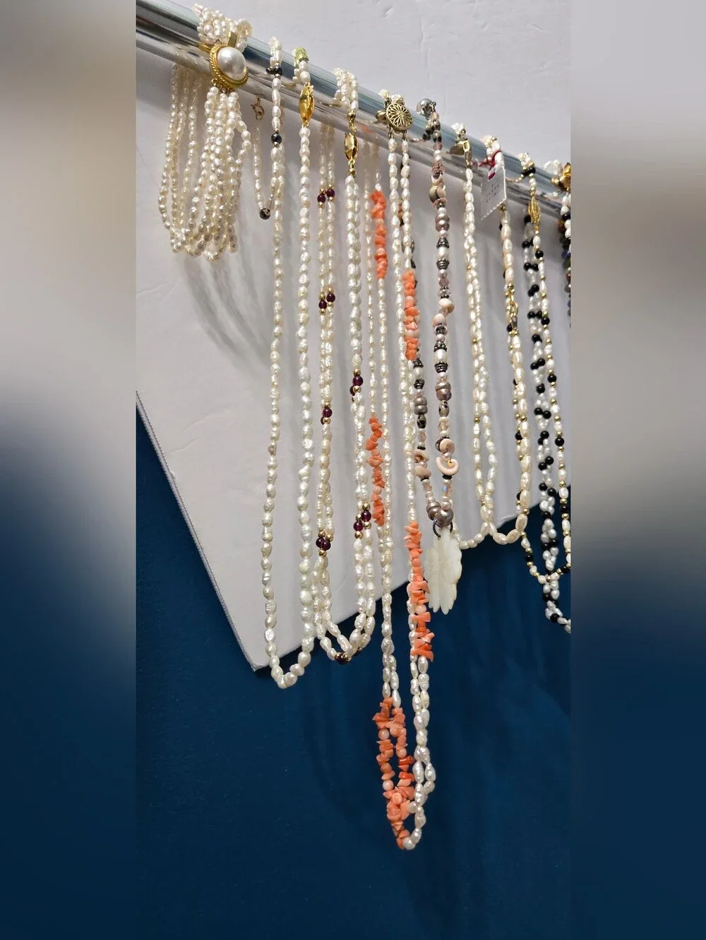 9 Pearls Necklace 2 Bracelets Lot